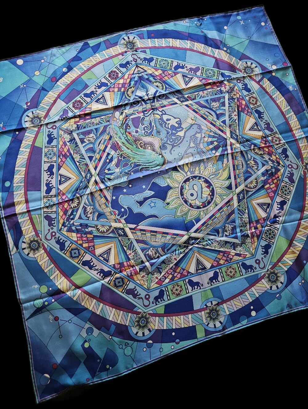 Wensli LEO THE LION Zodiac Chinese Silk Scarf